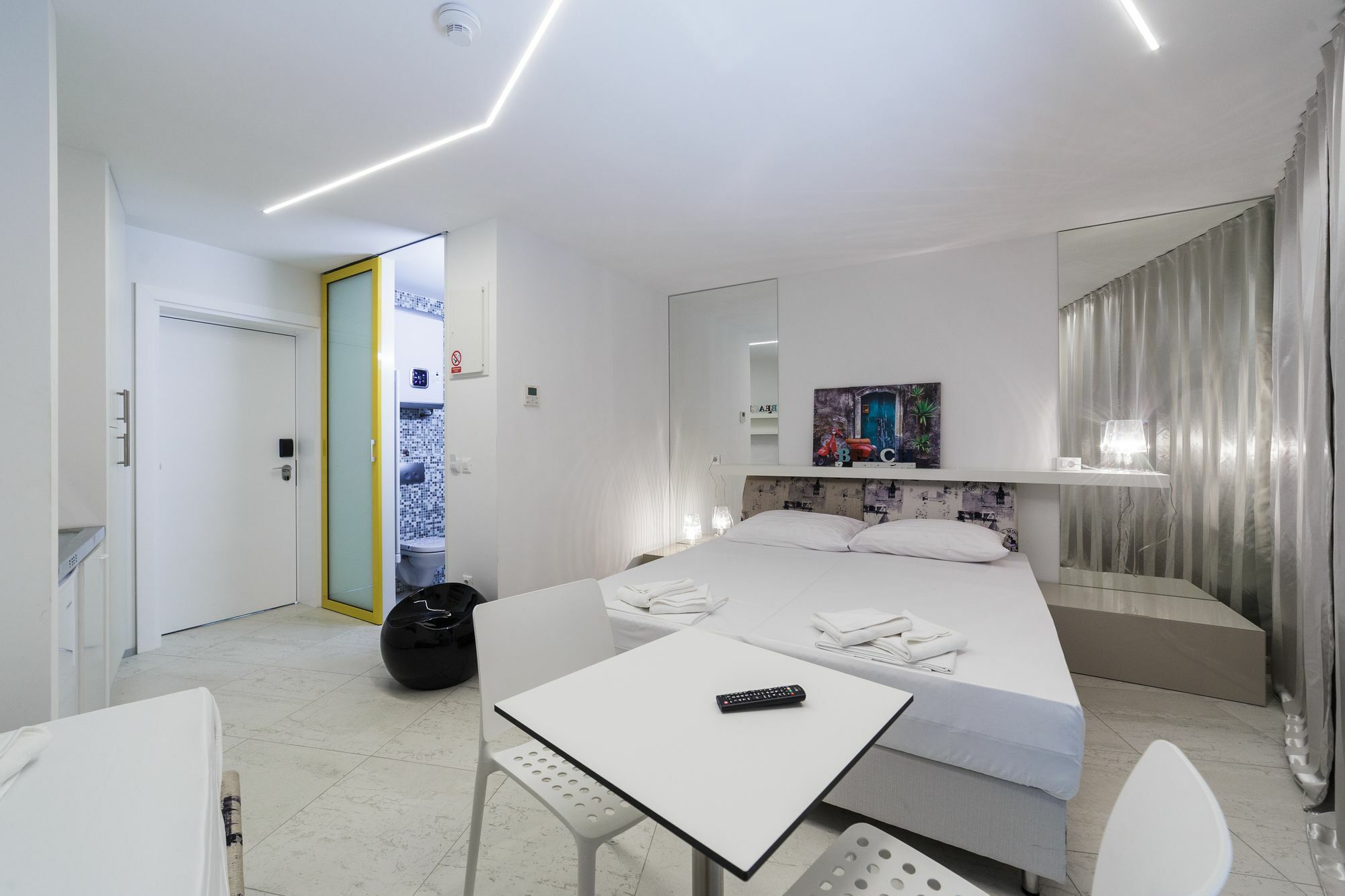 Hotel Pansion Sretno Pasko Sunce نوفاليا المظهر الخارجي الصورة